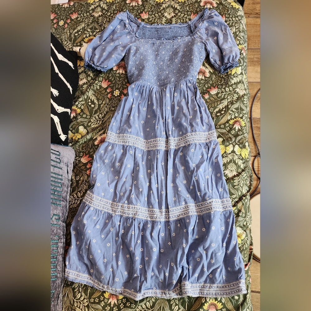 Country dress with pockets